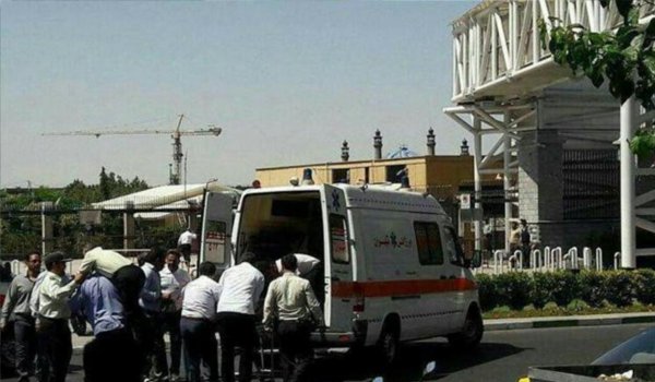 ईरान की संसद व खोमैनी के मकबरे पर हमला, 10 की मौत