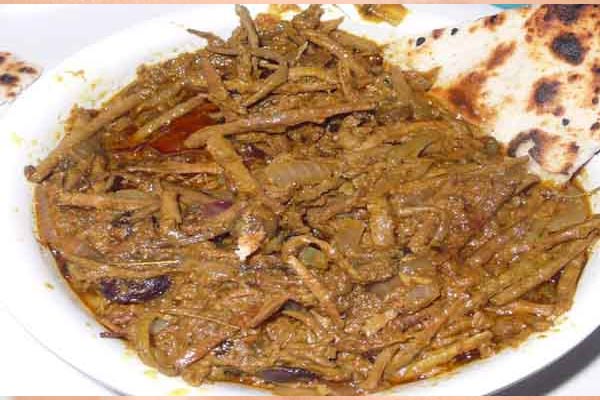 झटपट बनाए केर और सांगरी की सब्जी झटपट बनाए केर और सांगरी की सब्जी