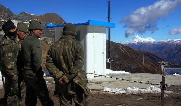 चीन ने भारत से विरोध जताया, सैनिकों को हटाने की मांग की