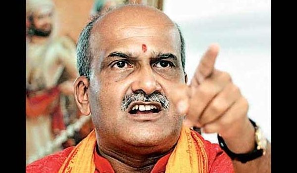गोवा में श्री राम सेना के प्रमुख प्रमोद मुतालिक पर प्रतिबंध बढ़ा गोवा में श्री राम सेना के प्रमुख प्रमोद मुतालिक पर प्रतिबंध बढ़ा