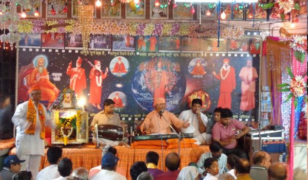 यज्ञोपवित के साथ टेऊंराम महाराज के जन्मोत्सव समारोह का आगाज यज्ञोपवित के साथ टेऊंराम महाराज के जन्मोत्सव समारोह का आगाज