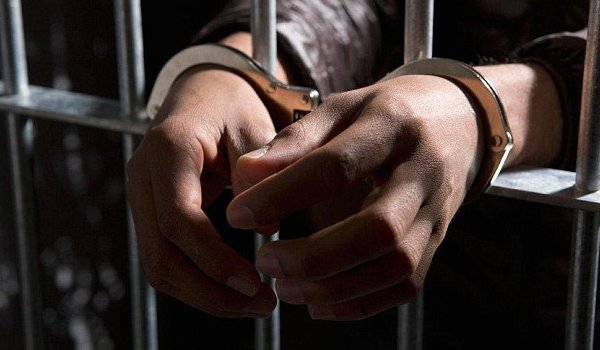 नेपाल में मादक पदार्थ की तस्करी में 4 भारतीयों समेत 7 अरेस्ट नेपाल में मादक पदार्थ की तस्करी में 4 भारतीयों समेत 7 अरेस्ट