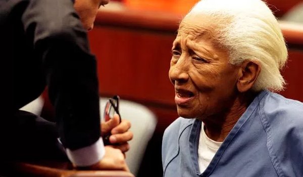 आभूषण चोर 86 वर्षीय अमरीकी महिला फिर से अरेस्ट