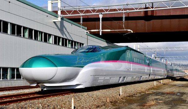 जापान में 360 किलोमीटर प्रति घंटे की रफ्तार से चलने वाली ट्रेन