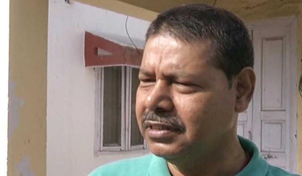 RJD ने नीतीश को दिखाई औकात, हमारे पास 80 MLA RJD ने नीतीश को दिखाई औकात, हमारे पास 80 MLA