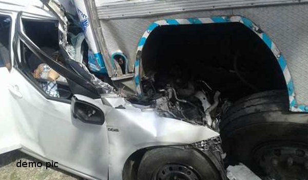 शामली में ट्रक-कार में टक्कर, 3 महिलाओं सहित 4 की मौत