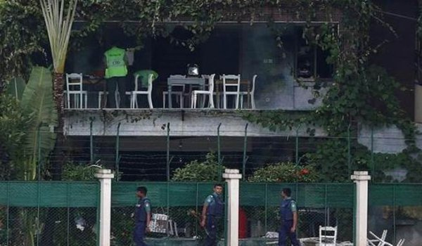 ढाका कैफे को आतंकवादी हमलों की पहली बरसी पर खोला गया