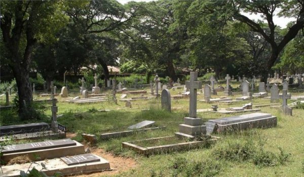 गोवा : कब्रिस्तान में 100 से अधिक धार्मिक चिन्हों में तोड़फोड़