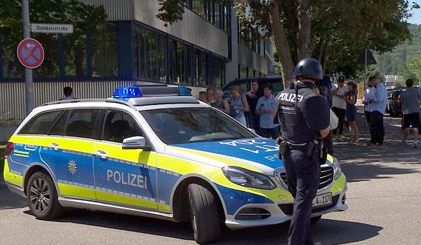 जर्मनी : बंदूकधारी के घुसने के बाद स्कूल खाली कराया गया