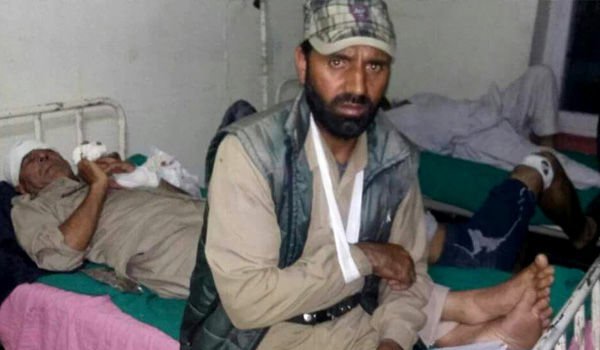 फौजियों ने जम्मू एवं कश्मीर के 8 पुलिसकर्मियों को पीटा, FIR दर्ज