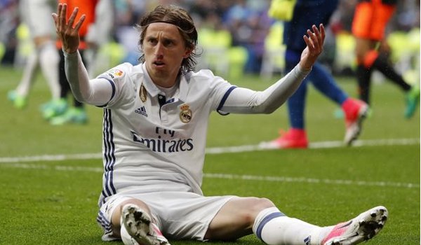 real madrid midfielder luka modric takes jersey Number 10