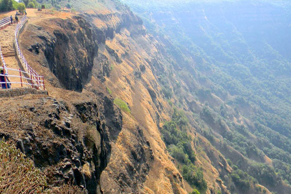 मानसून में महाबलेश्वर करे विजिट मानसून में महाबलेश्वर करे विजिट