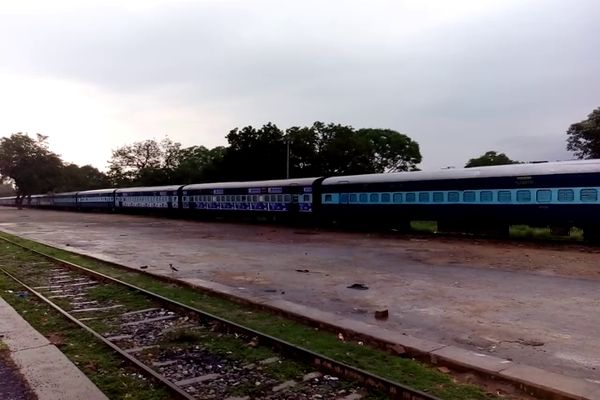 उदयपुर-हरिद्वार ट्रेन अब 28 से, रेलमंत्री के आने की उम्मीद