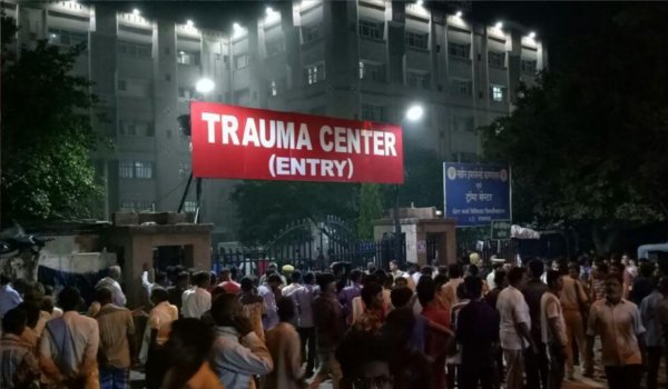 KGMU trauma centre में भीषण आग, जांच के आदेश