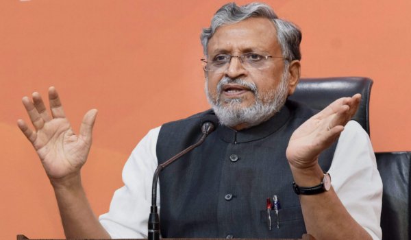 लालू प्रसाद बिहार के रॉबर्ट वाड्रा : सुशील मोदी लालू प्रसाद बिहार के रॉबर्ट वाड्रा : सुशील मोदी