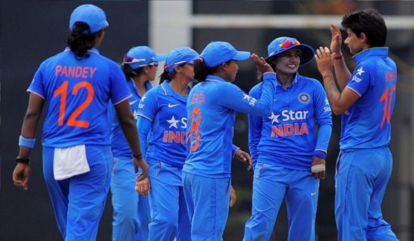 महिला विश्व कप : जीत के करीब पहुंच, पहले खिताब से दूर रही भारतीय टीम महिला विश्व कप : जीत के करीब पहुंच, पहले खिताब से दूर रही भारतीय टीम