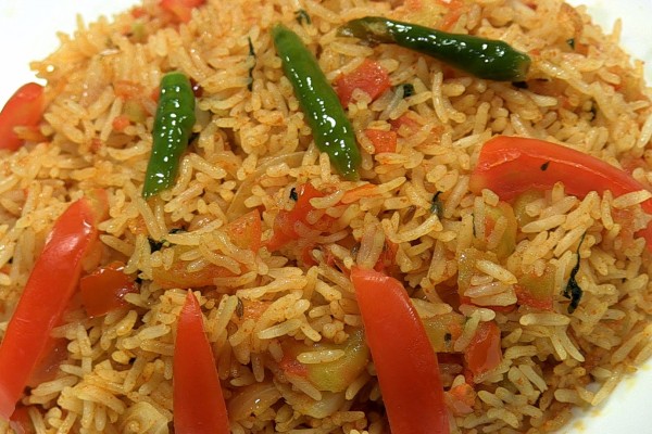 टेस्टी टोमेटो फ्राइड राइस आपकी सेहत के लिए हैं लाभकारी टेस्टी टोमेटो फ्राइड राइस आपकी सेहत के लिए हैं लाभकारी
