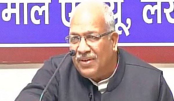 बसपा के अंबिका चौधरी ने दिया एमएलसी पद से इस्तीफा बसपा के अंबिका चौधरी ने दिया एमएलसी पद से इस्तीफा
