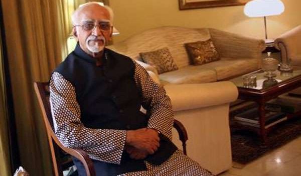 विदाई भाषण में विपक्ष से बर्ताव पर सरकार को नसीहत दे गए अंसारी विदाई भाषण में विपक्ष से बर्ताव पर सरकार को नसीहत दे गए अंसारी