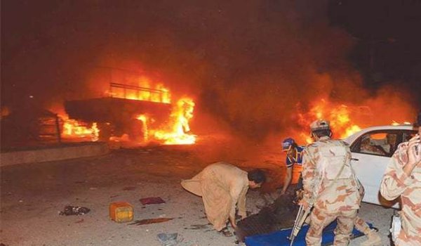 पाकिस्तान : सेना के ट्रक में विस्फोट, 15 की मौत