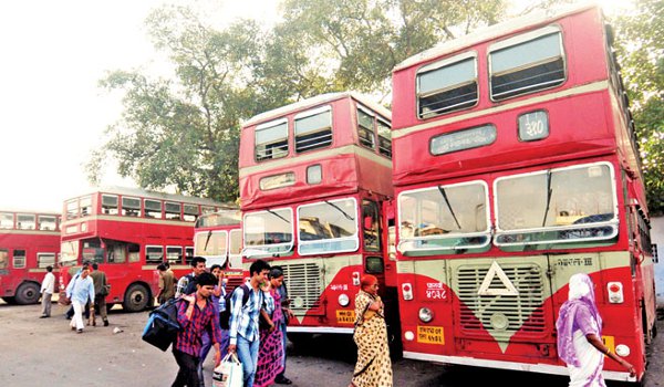राखी के दिन बेस्ट की हड़ताल, मुंबईवासियों की बढ़ी मुश्किलें राखी के दिन बेस्ट की हड़ताल, मुंबईवासियों की बढ़ी मुश्किलें