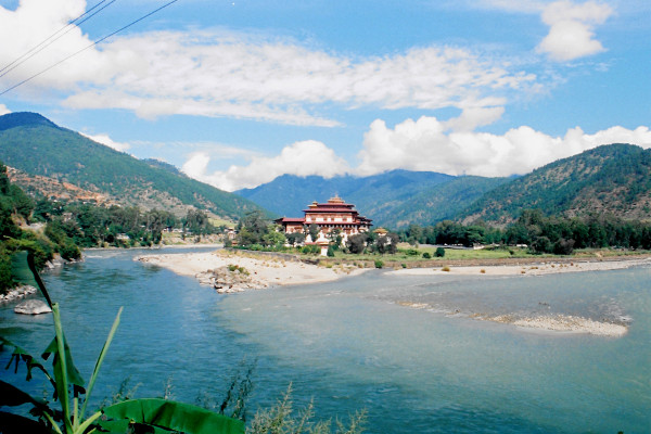 भूटान की खूबसूरत जगहों के बारे में जाने