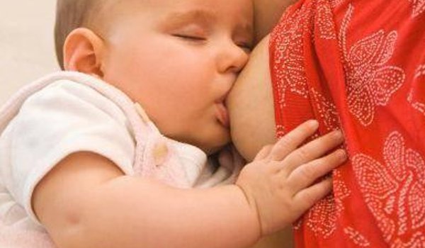 कंपनियों में माताओं के लिए स्तनपान की सुविधा नहीं : सर्वेक्षण