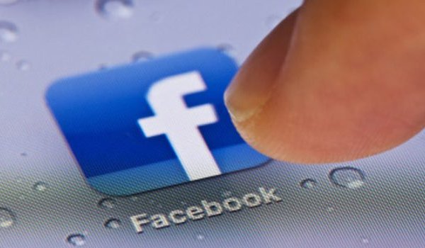 फेसबुक उतारेगी चेहरा पहचानने की क्षमता वाला चैट डिवाइस