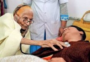 एक लाख प्रसव कराने वाली डॉ. भक्ति यादव नहीं रहीं एक लाख प्रसव कराने वाली डॉ. भक्ति यादव नहीं रहीं