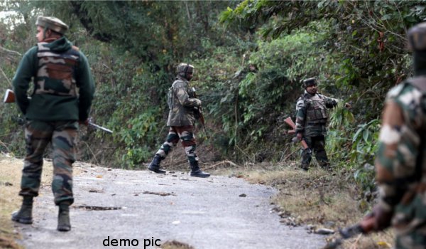 जम्मू एवं कश्मीर के शोपियां जिले में 6 गांवों को सुरक्षाबलों ने घेरा