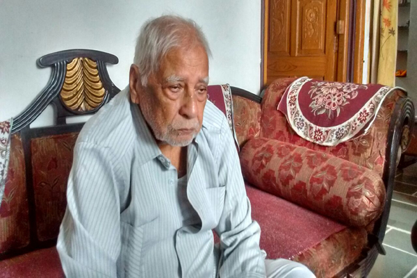 स्वाधीनता सेनानी जिसने मंदिर बनवाने में दे दी सारी पेंशन स्वाधीनता सेनानी जिसने मंदिर बनवाने में दे दी सारी पेंशन