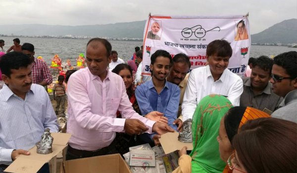 eco friendly Ganesha clay idols to be distributed in Ajmer