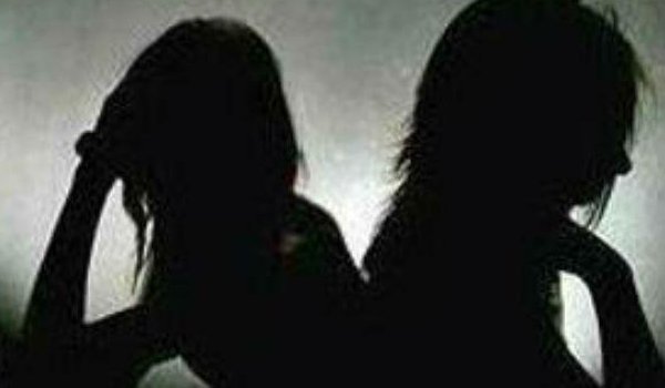 बिहार में शादी का झांसा देकर 2 युवतियों के साथ गैंगरेप बिहार में शादी का झांसा देकर 2 युवतियों के साथ गैंगरेप