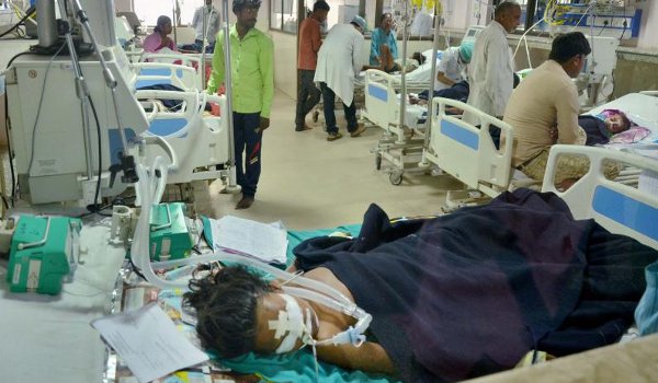 बच्चों की मौत पर उप्र सरकार को एनएचआरसी का नोटिस बच्चों की मौत पर उप्र सरकार को एनएचआरसी का नोटिस