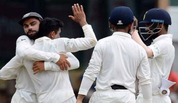 कोलंबो टेस्ट : भारत ने श्रीलंका को पारी व 53 रन से हराया