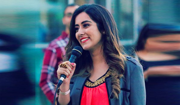 Jonita Gandhi's new song 'Chandralekha' has peppy flavour