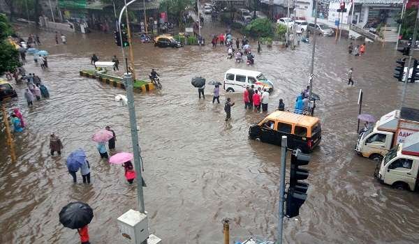 प्रो कबड्डी लीग : मुंबई में भारी बारिश के कारण अंतिम समय में रद्द हुए मैच
