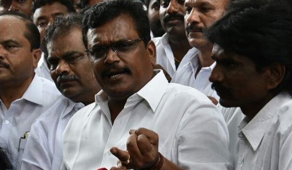 Dinakaran faction wants new CM, PMK asks government to prove majority