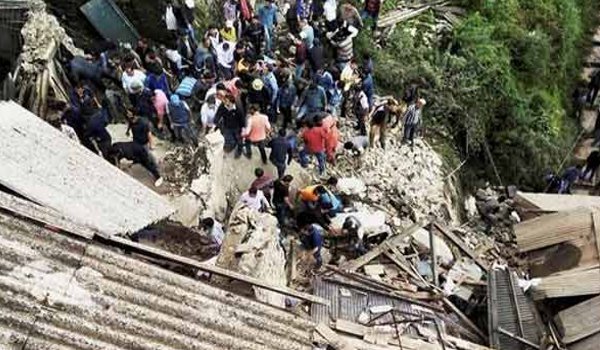 हिमाचल के शिमला में सरकारी इमारत ढही, 2 की मौत