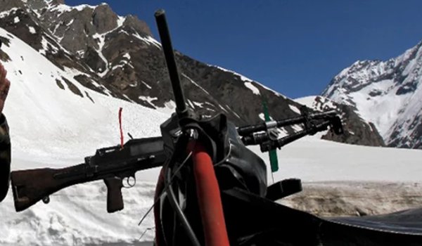 चीन ने लद्दाख क्षेत्र में हाथापाई के लिए भारतीय जवानों को जिम्मेदार ठहराया चीन ने लद्दाख क्षेत्र में हाथापाई के लिए भारतीय जवानों को जिम्मेदार ठहराया