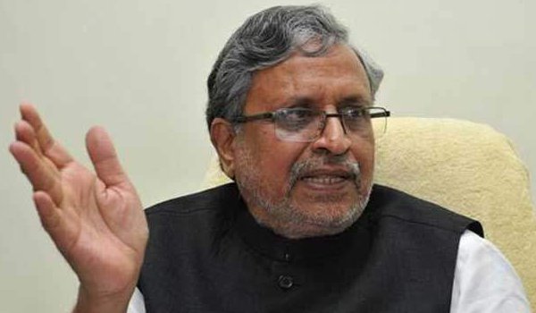 बिहार के उपमुख्यमंत्री के काफिले पर हमला करने के आरोप में 6 अरेस्ट बिहार के उपमुख्यमंत्री के काफिले पर हमला करने के आरोप में 6 अरेस्ट