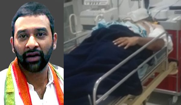 राजनीति चमकाने के लिए कांग्रेस नेता ने खुद पर चलवाई गोली राजनीति चमकाने के लिए कांग्रेस नेता ने खुद पर चलवाई गोली