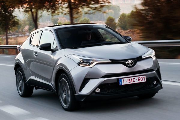 TOYOTA की यह न्यू कार हुई लांच जाने कीमत और फीचर्स