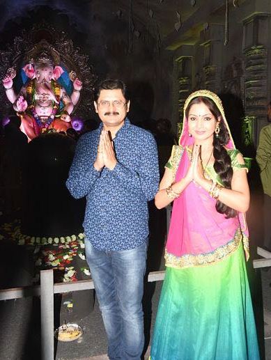 &TV stars show their reverence and love to Bappa at Borivali Cha Raja