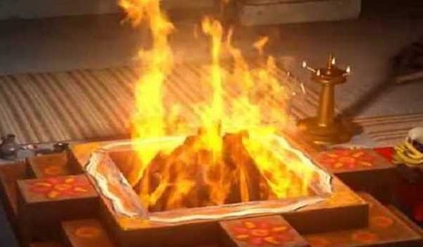 नम्रता के यज्ञ में अहंकार स्वाहा नम्रता के यज्ञ में अहंकार स्वाहा