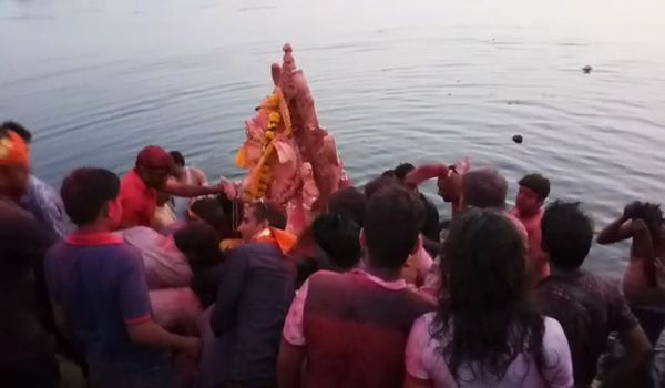 आकोला में धूमधाम से हुआ गणेश विसर्जन आकोला में धूमधाम से हुआ गणेश विसर्जन