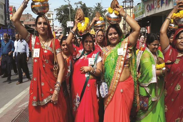 अग्रसेन जयंती पर उदयपुर में निकली शोभा यात्रा अग्रसेन जयंती पर उदयपुर में निकली शोभा यात्रा