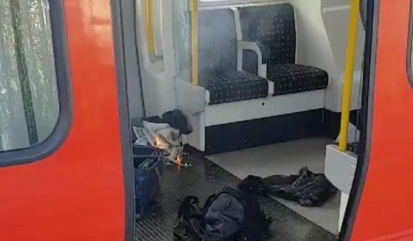 लंदन की ट्यूब ट्रेन में विस्फोट, 22 घायल, कुछ ट्रेन निलंबित