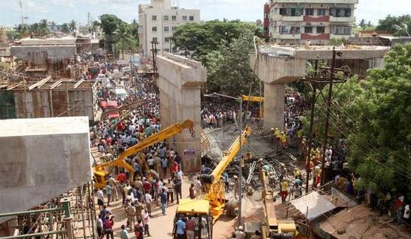 ओडिशा : निर्माणाधीन पुल गिरने से एक की मौत, 15 से अधिक घायल ओडिशा : निर्माणाधीन पुल गिरने से एक की मौत, 15 से अधिक घायल