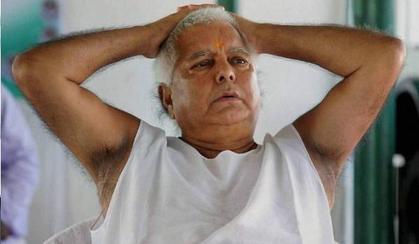लालू सीबीआई के समक्ष पेश नहीं हुए, 15 दिन की मोहलत मांगी लालू सीबीआई के समक्ष पेश नहीं हुए, 15 दिन की मोहलत मांगी